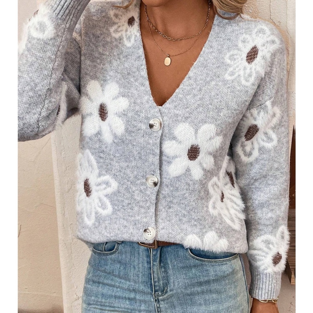 Cozy Floral Print Fuzzy Button Down Oversized Cardigan - Picture 2 of 11